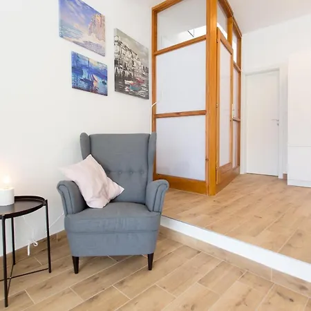 Apartment Stobrec *